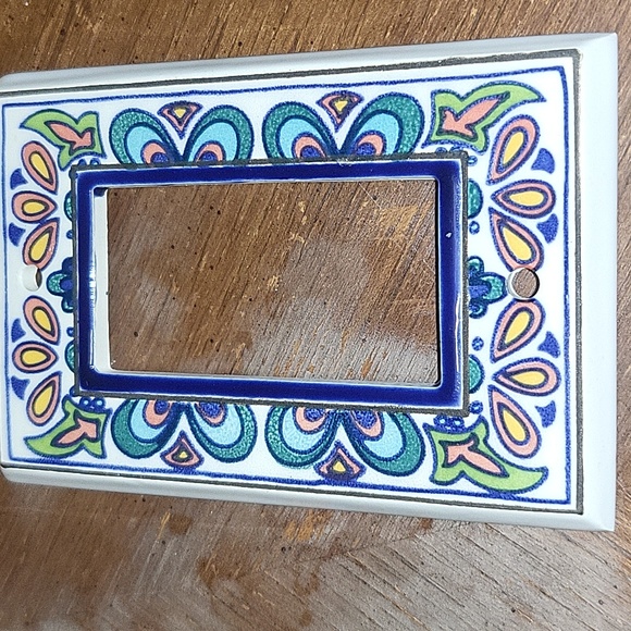 Mediterranean ceramic GFCI rocker switch plate cover - Picture 5 of 5